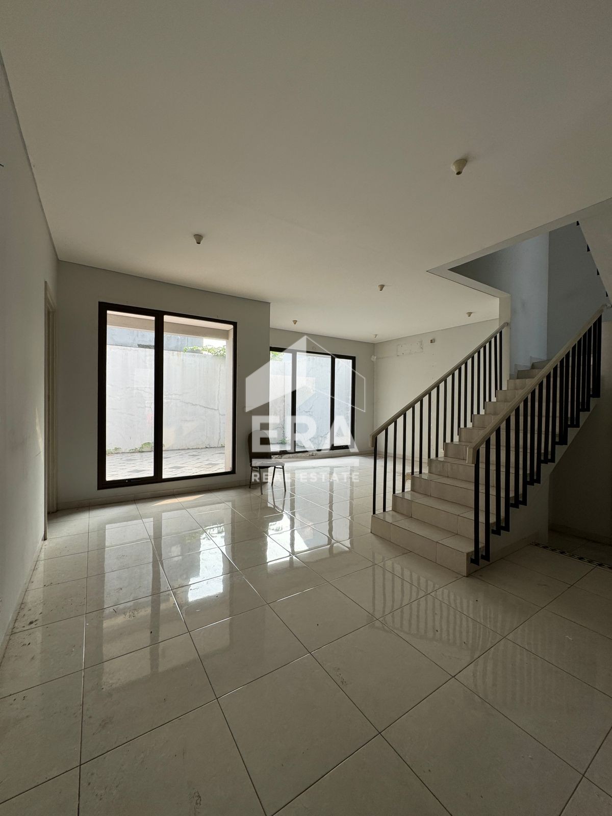 interior 9