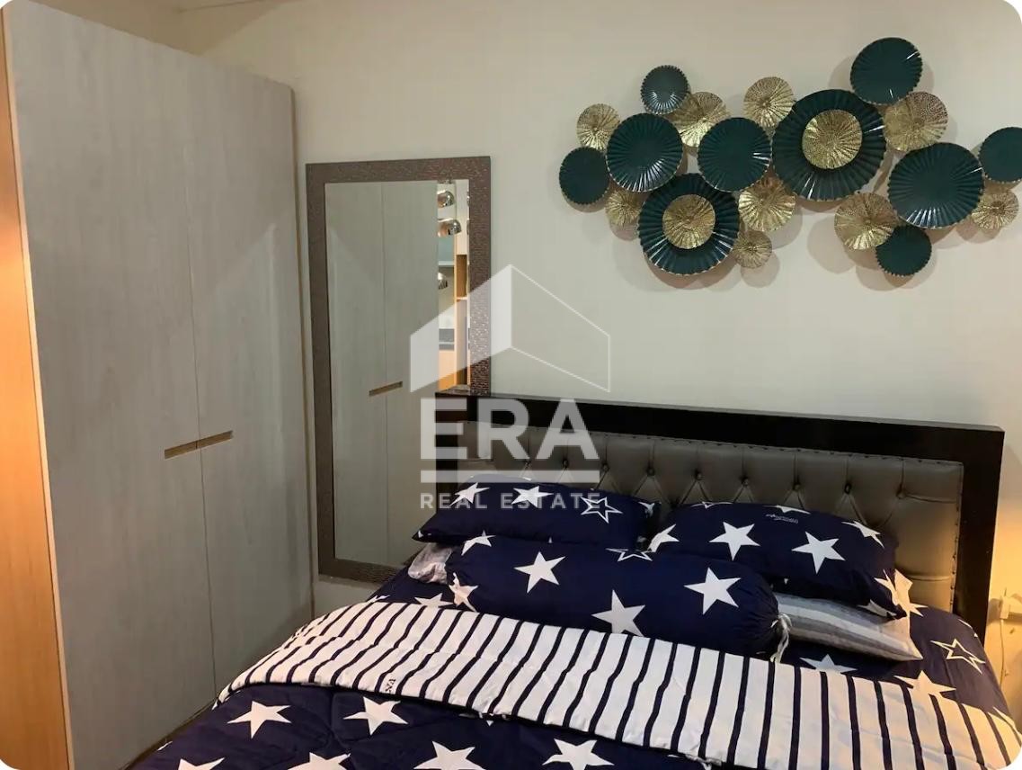 interior 8