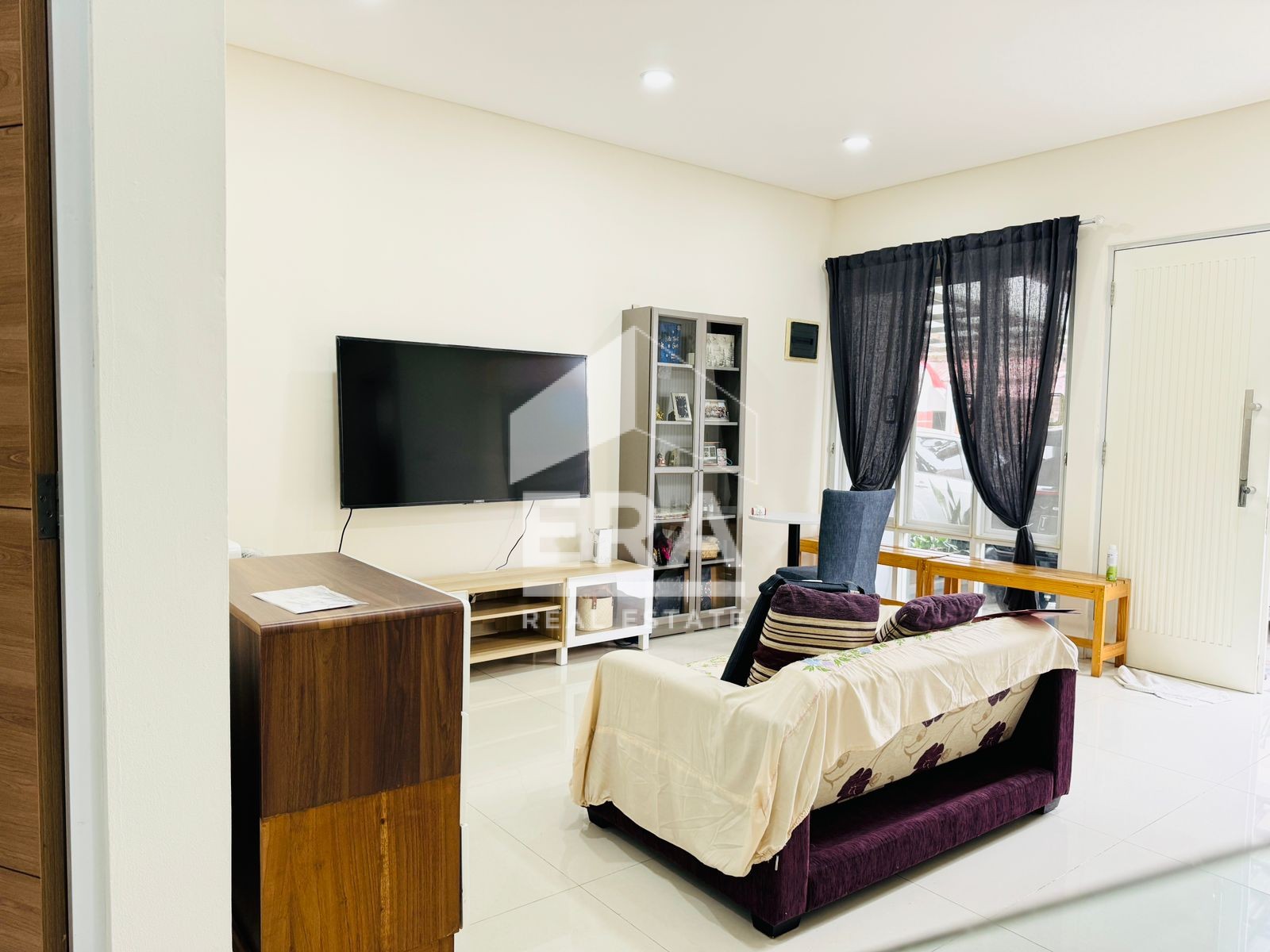 interior 7