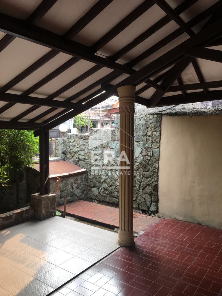 interior 13