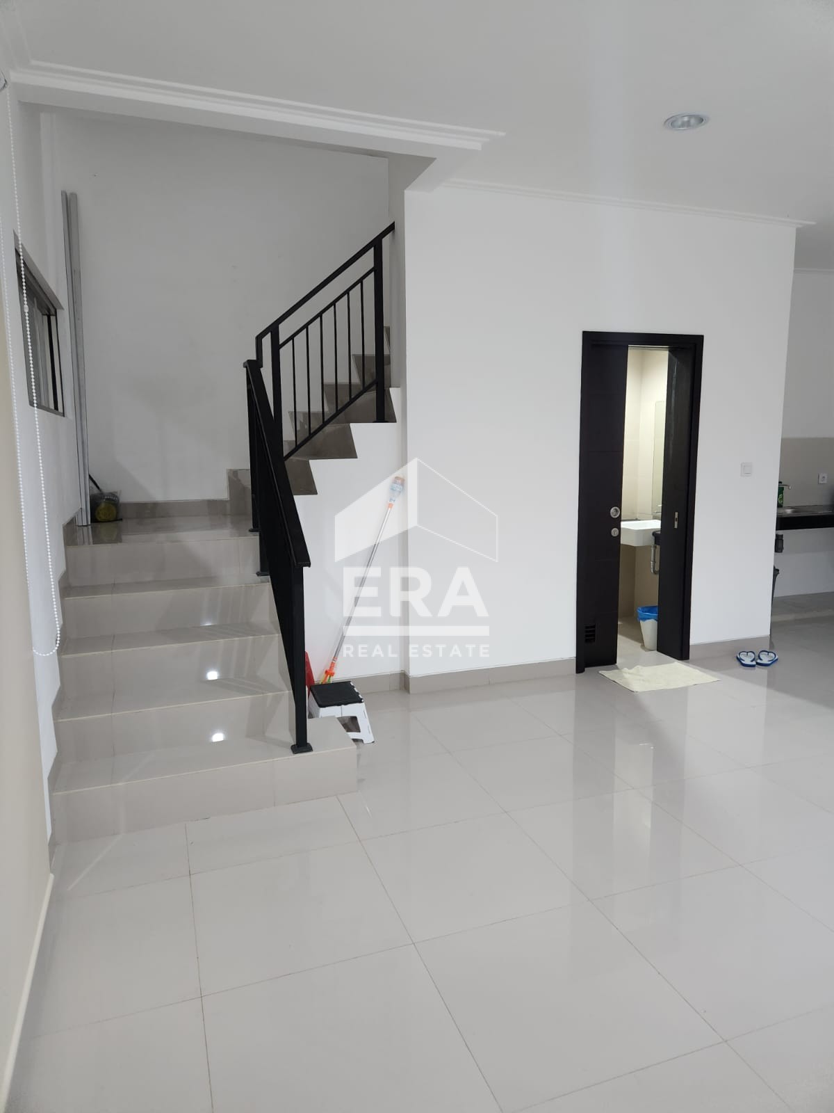 interior 7
