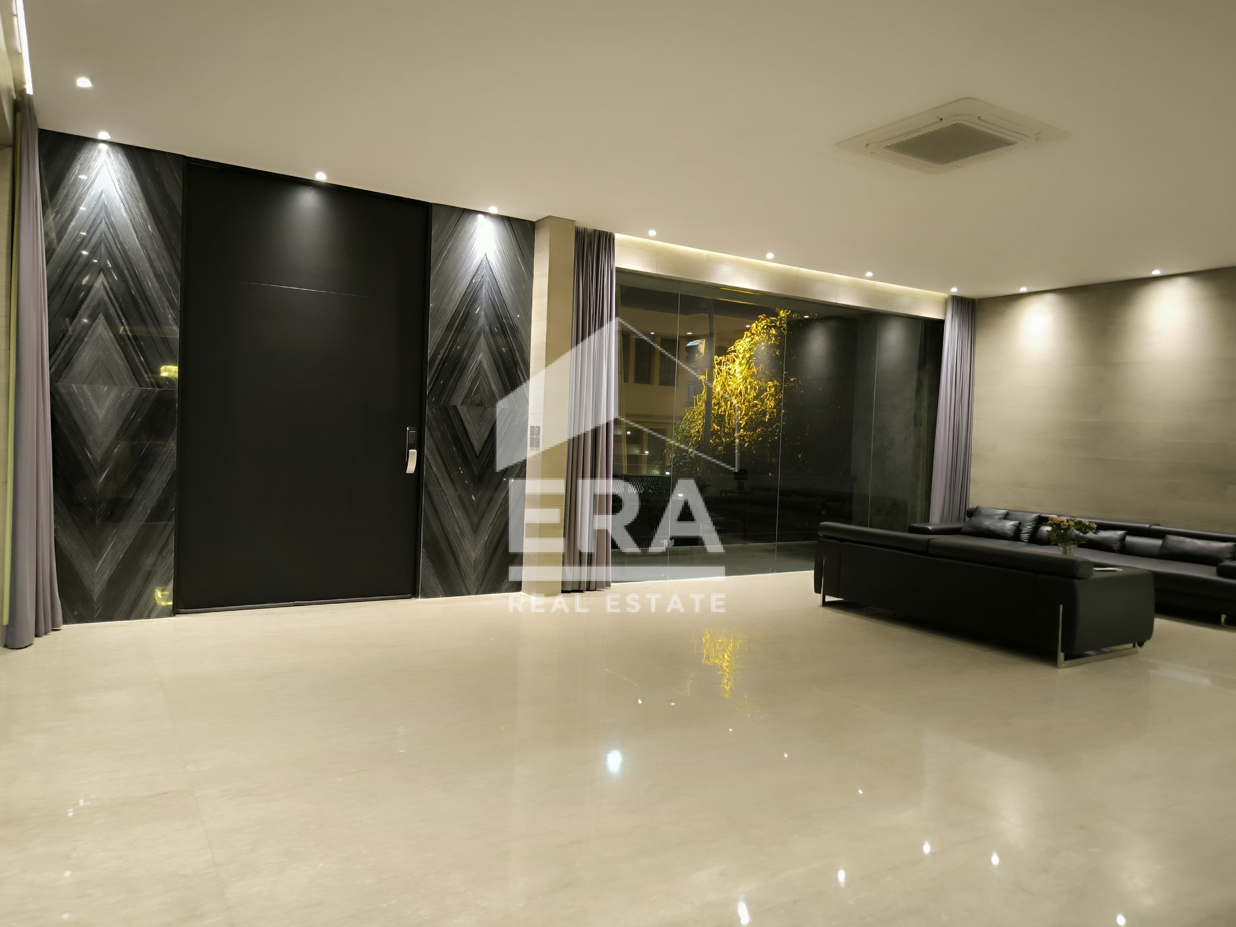 interior 7