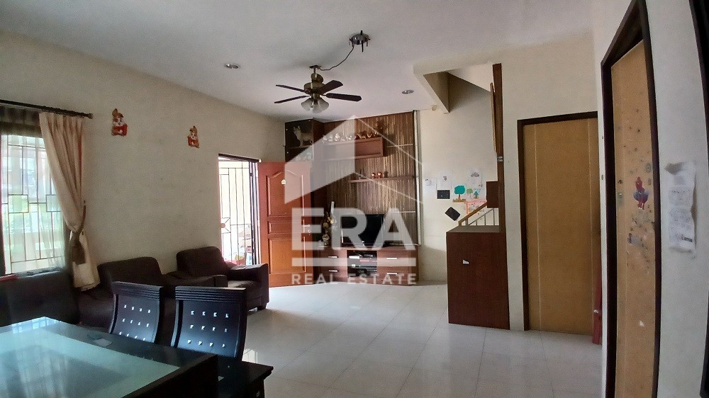 interior 6