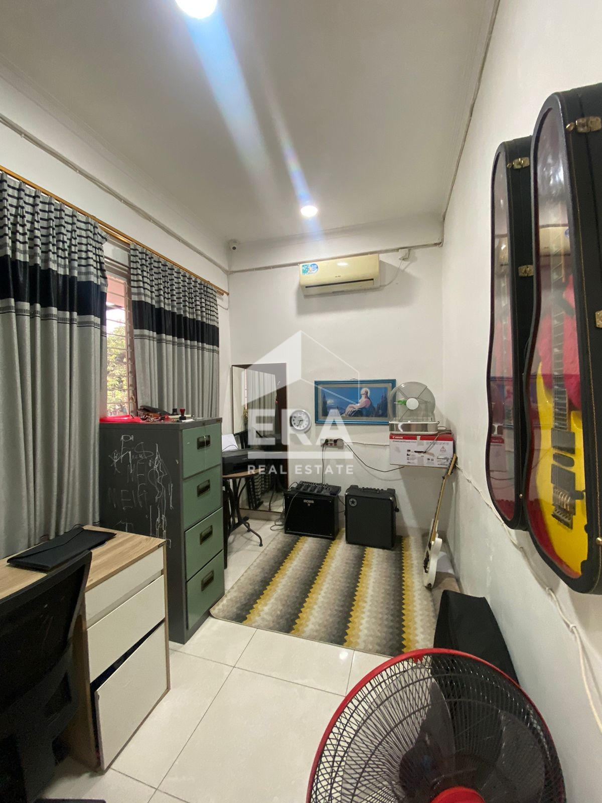interior 17