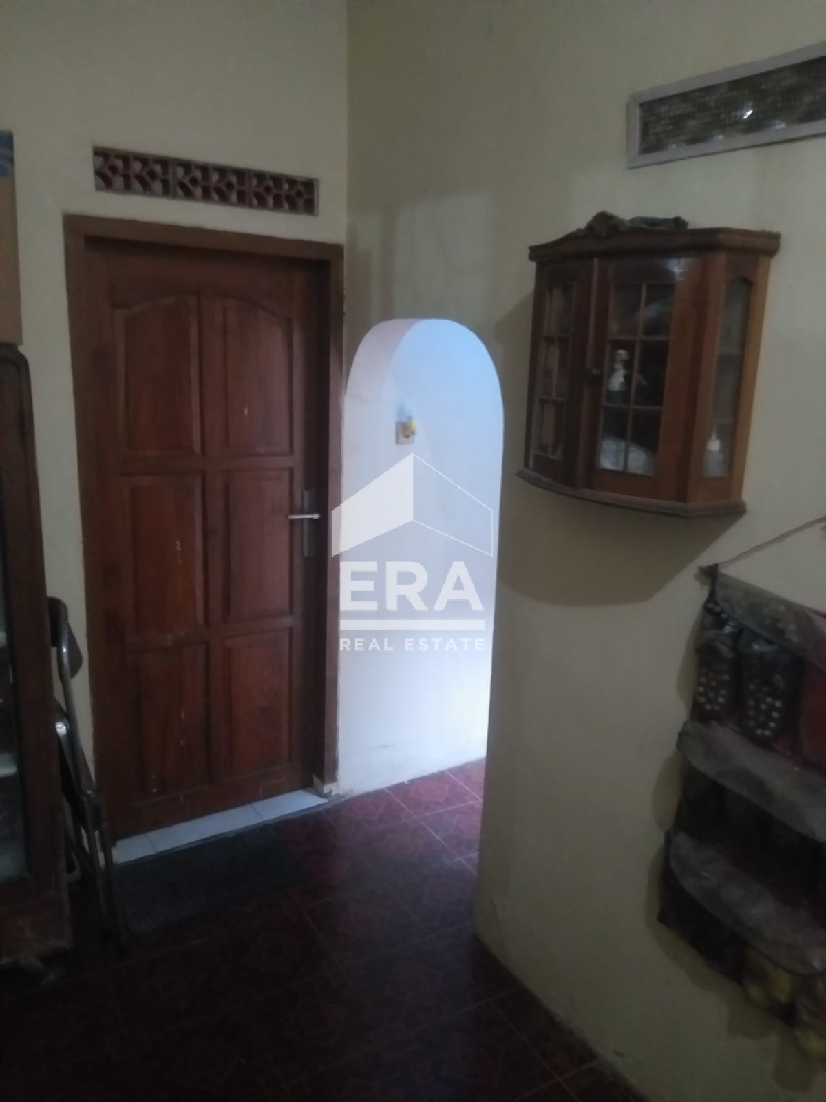 interior 8