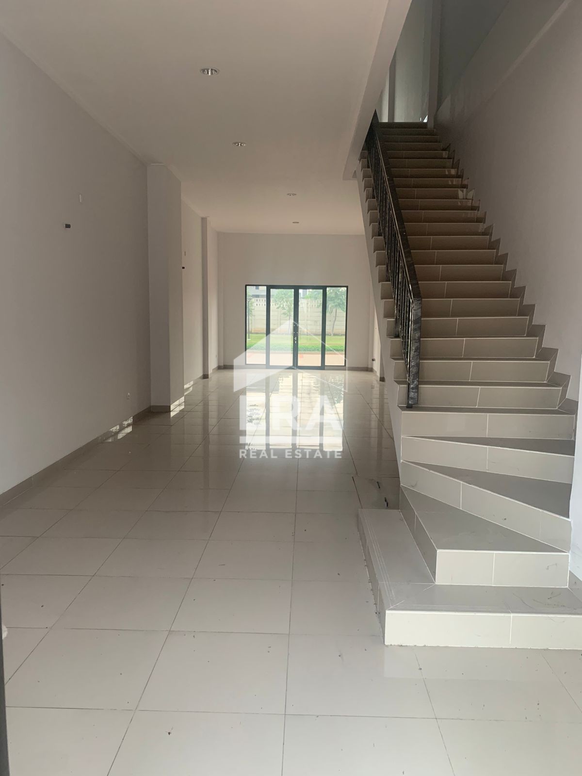 interior 4