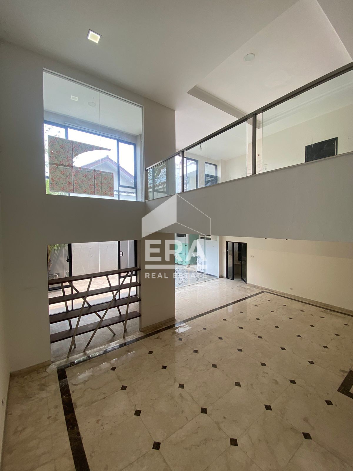 interior 7