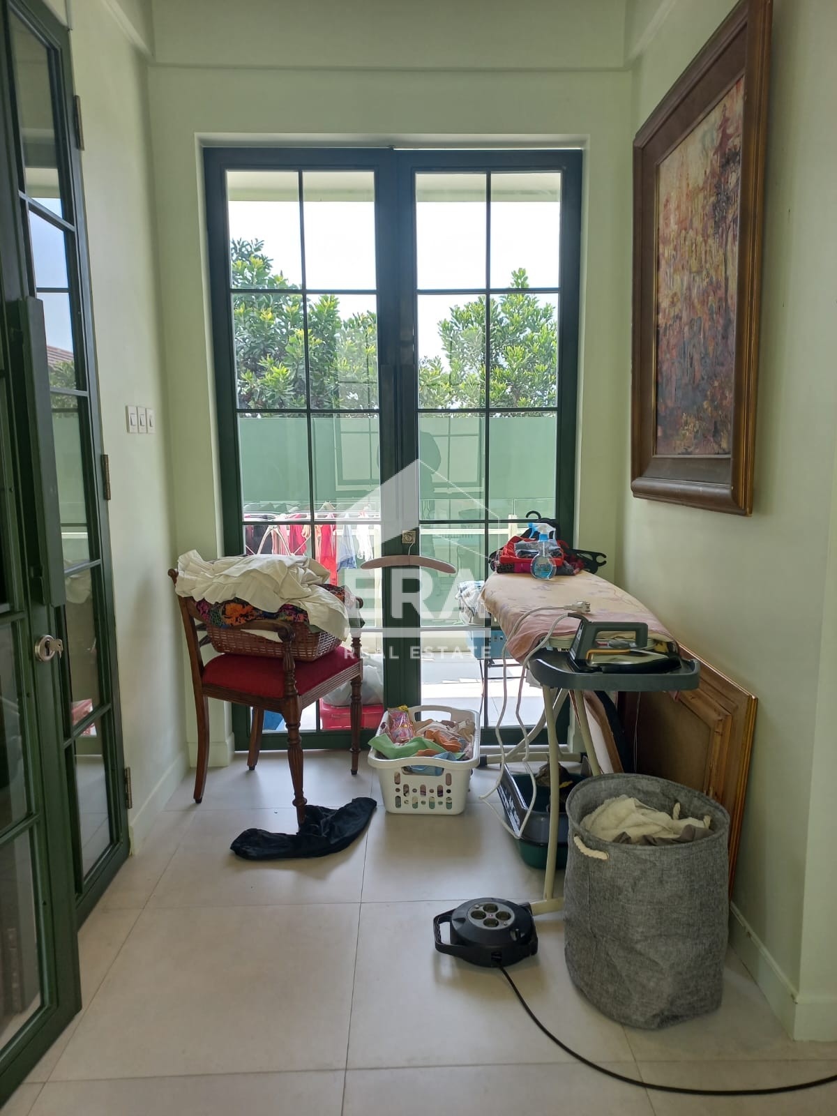interior 6