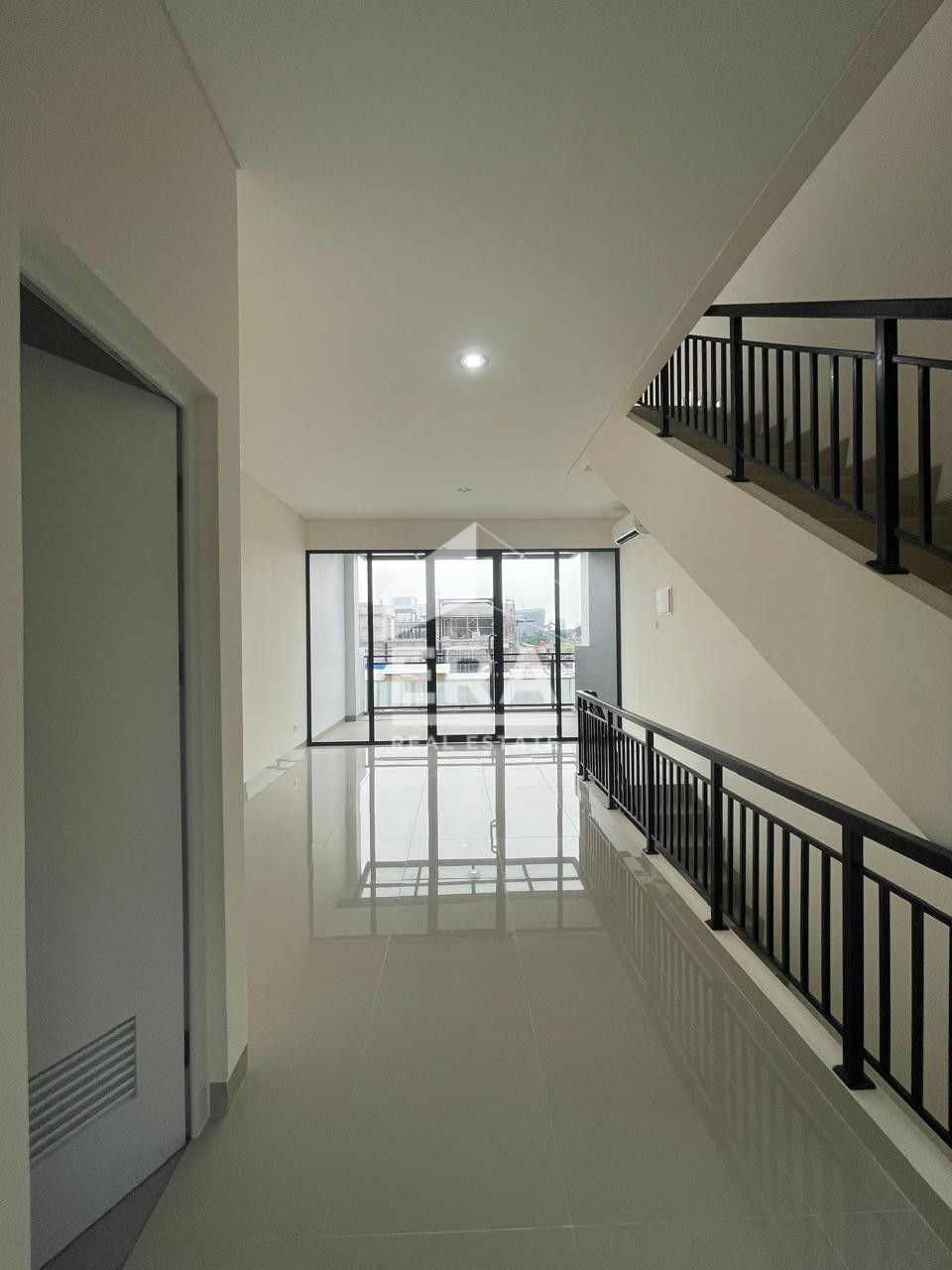 2590 RUKO HAMPTON | Agen Property #1 Indonesia