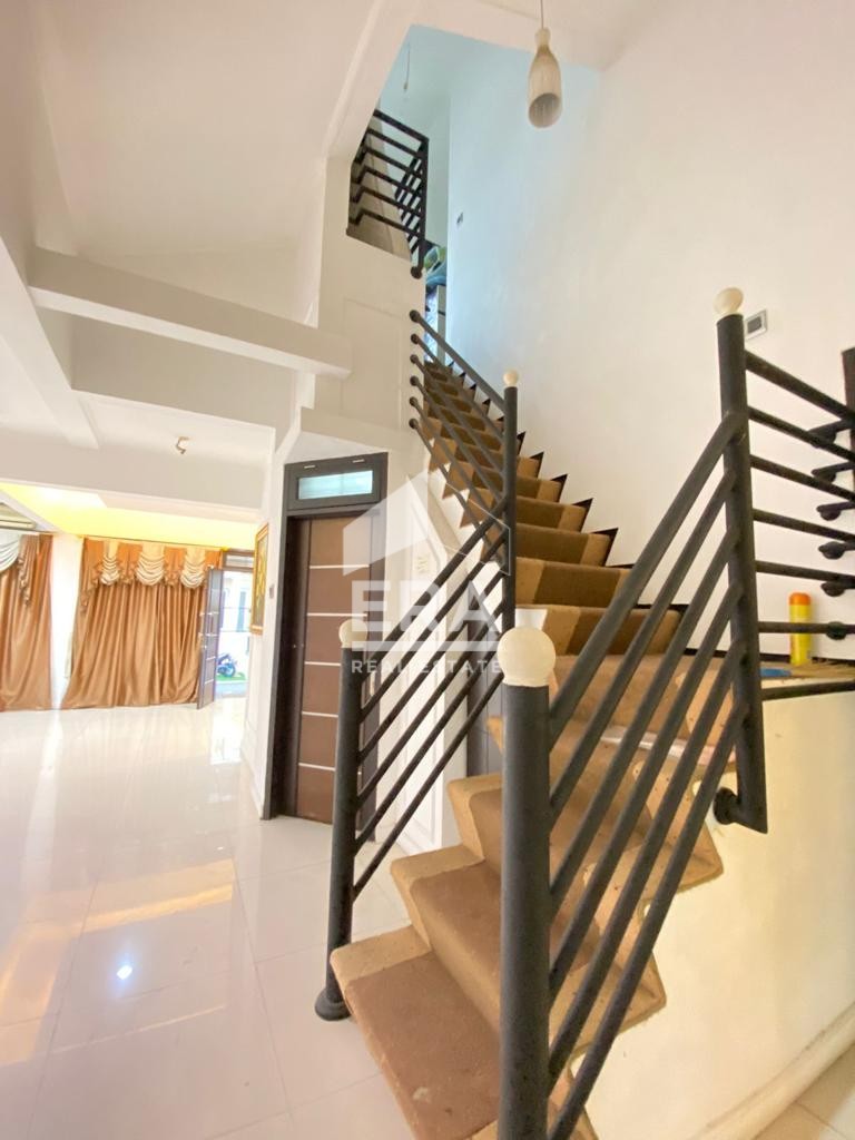 interior 4