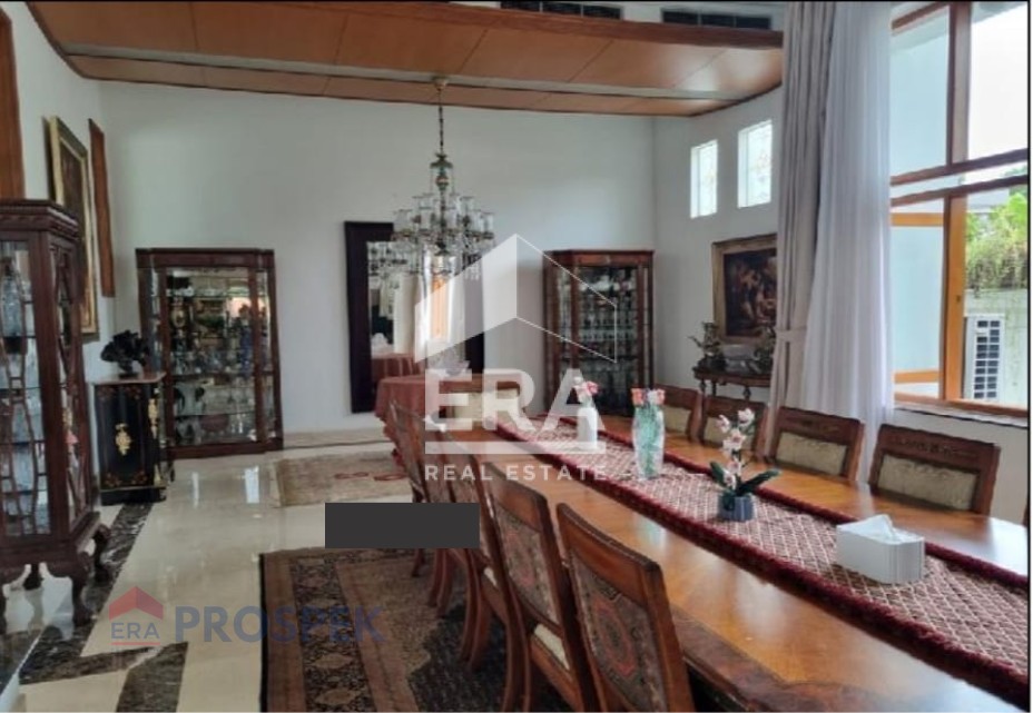 interior 8