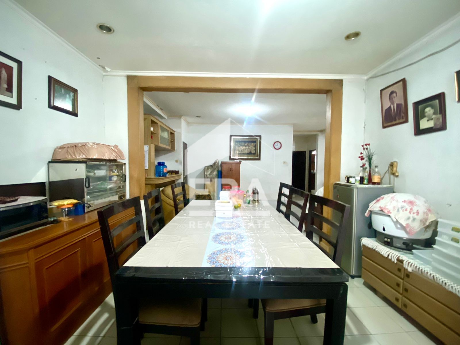 interior 13