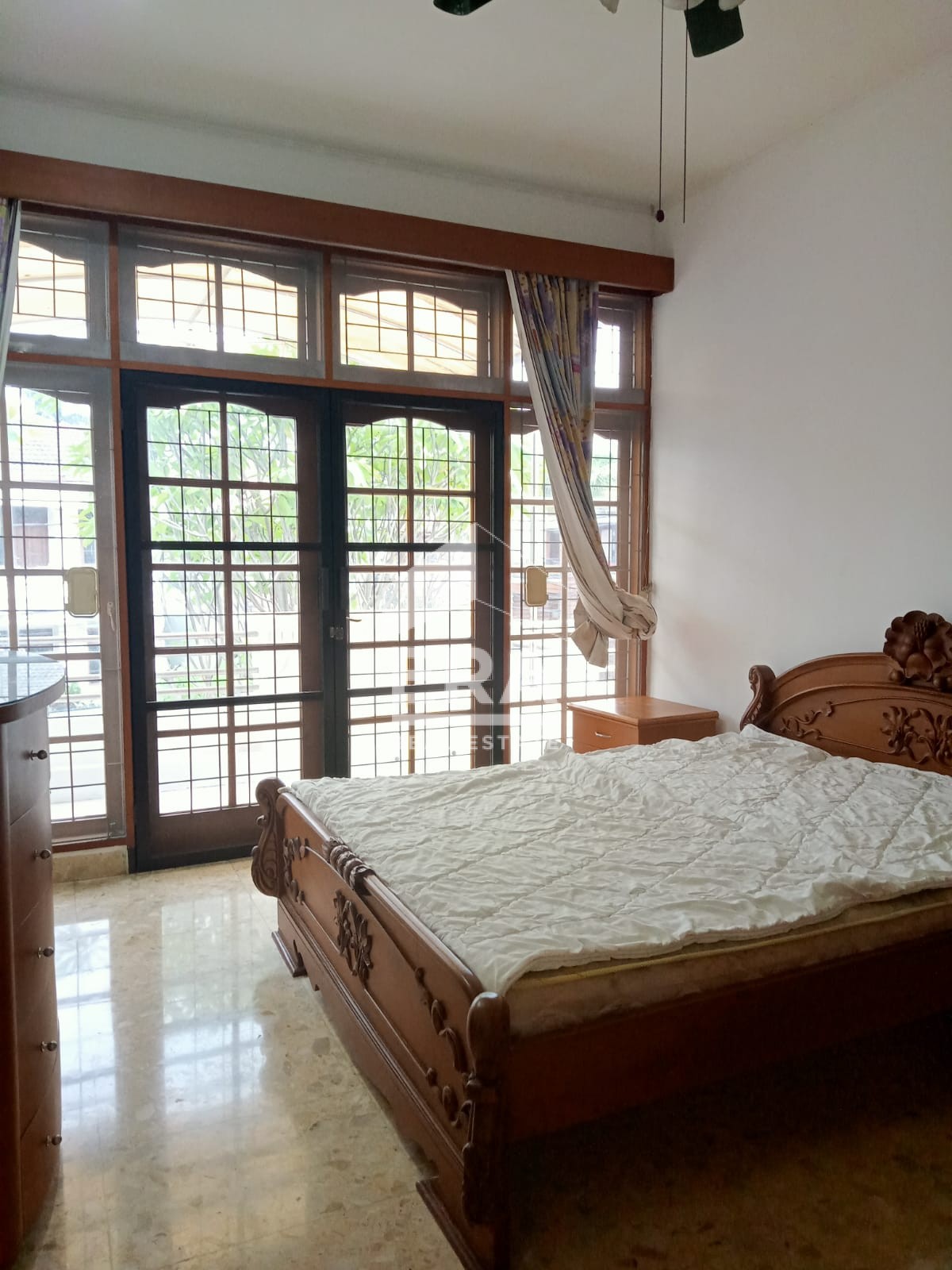 interior 7