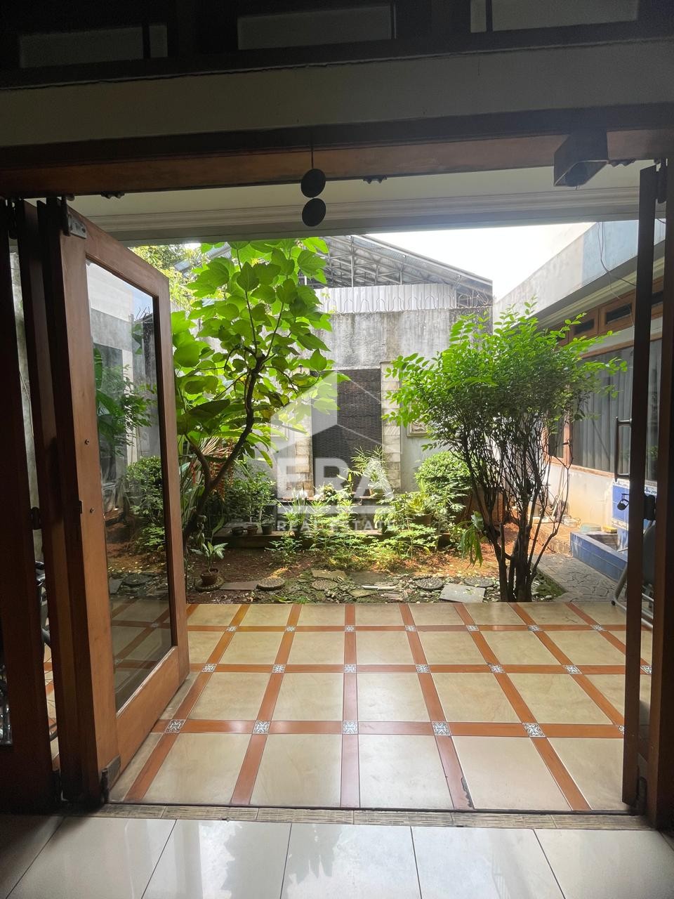 interior 4