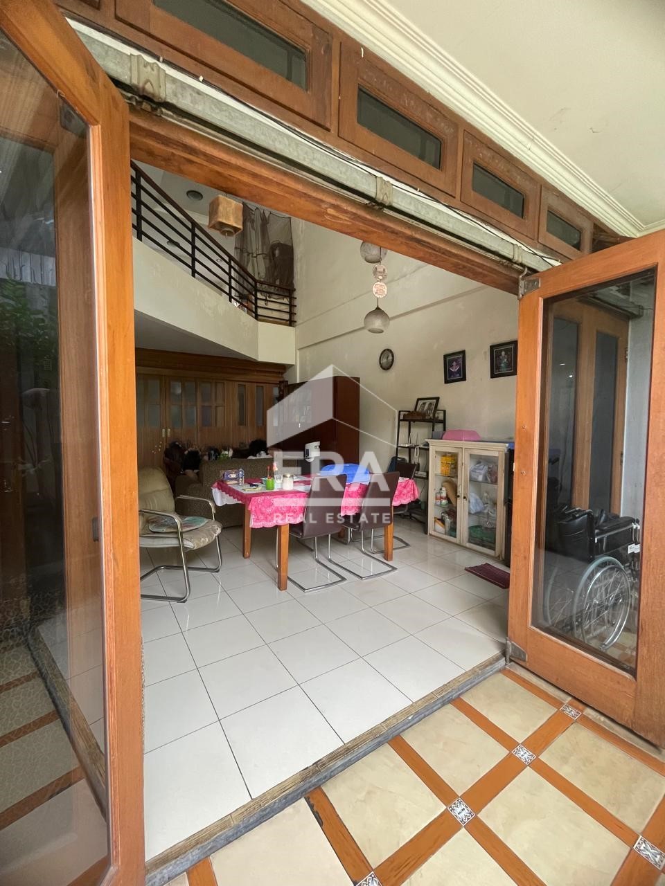 interior 2
