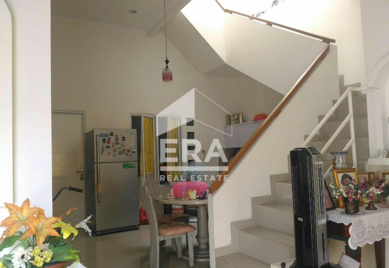 interior 10