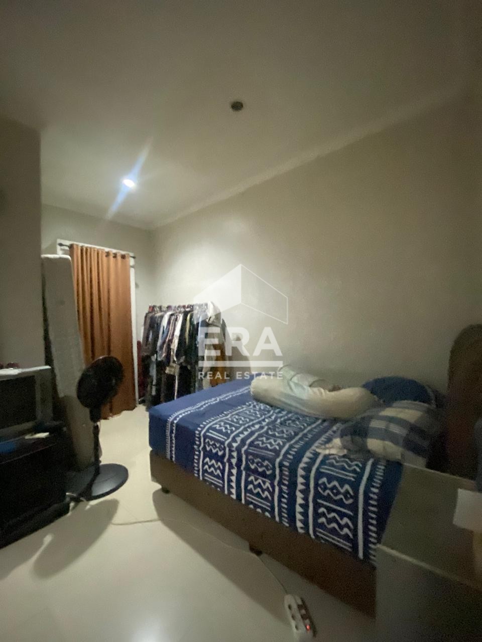 interior 11