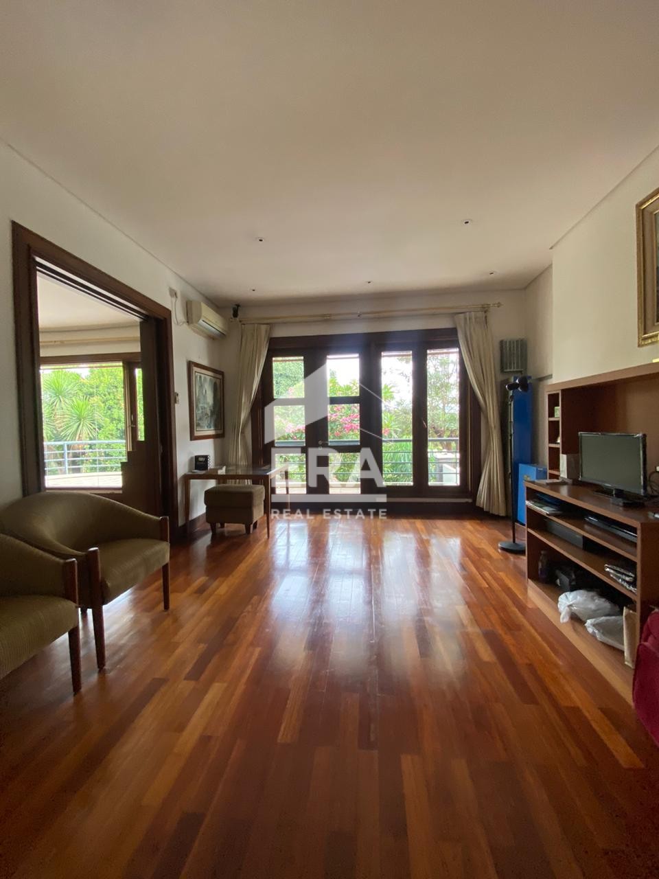 interior 15
