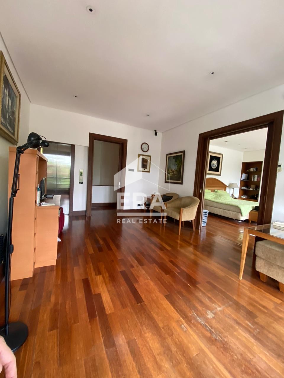 interior 11