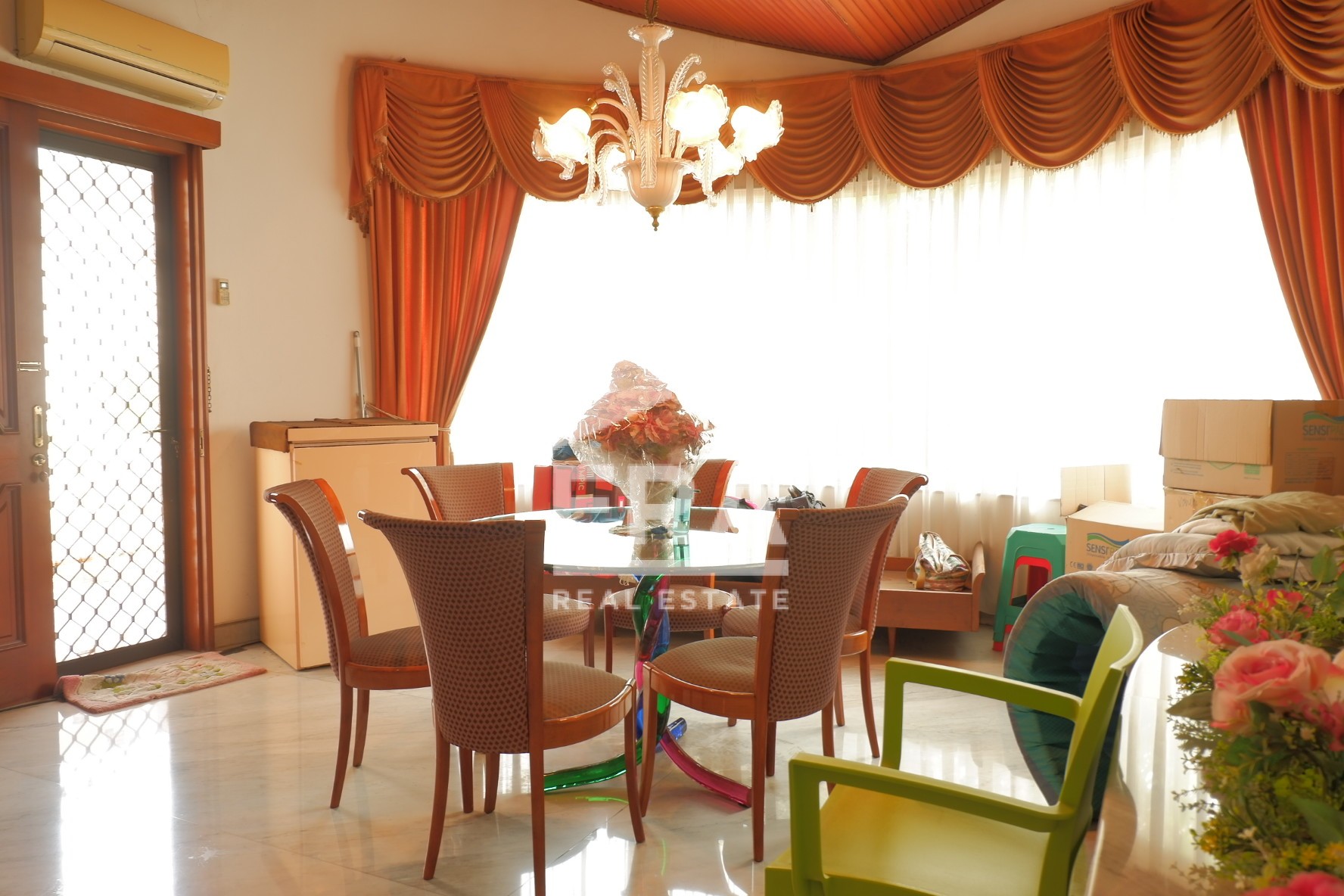 interior 5