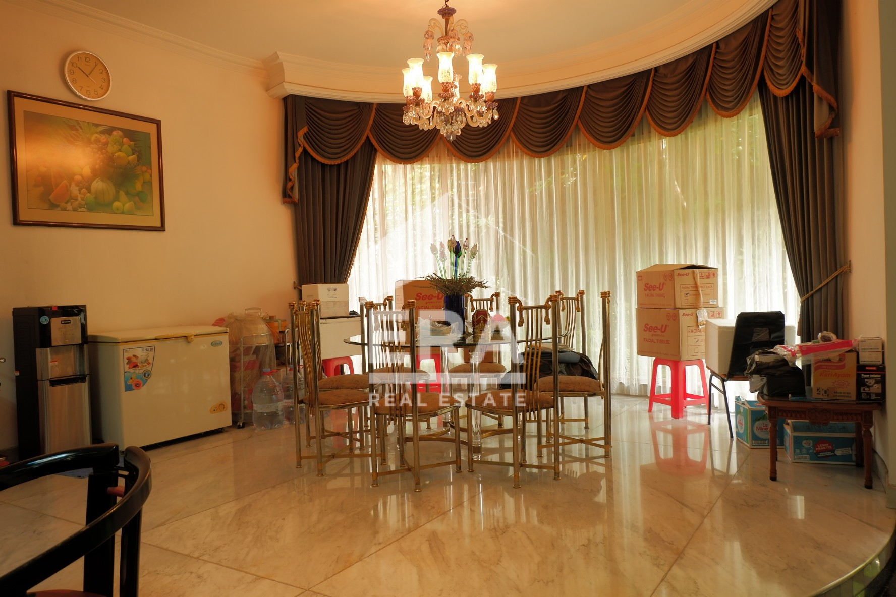 interior 9