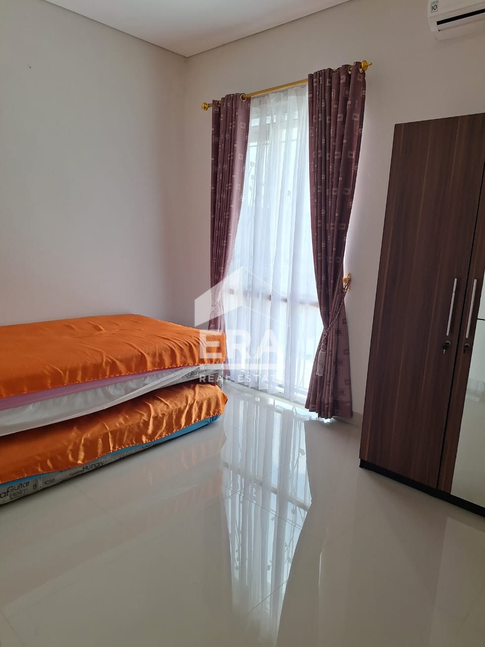 interior 6