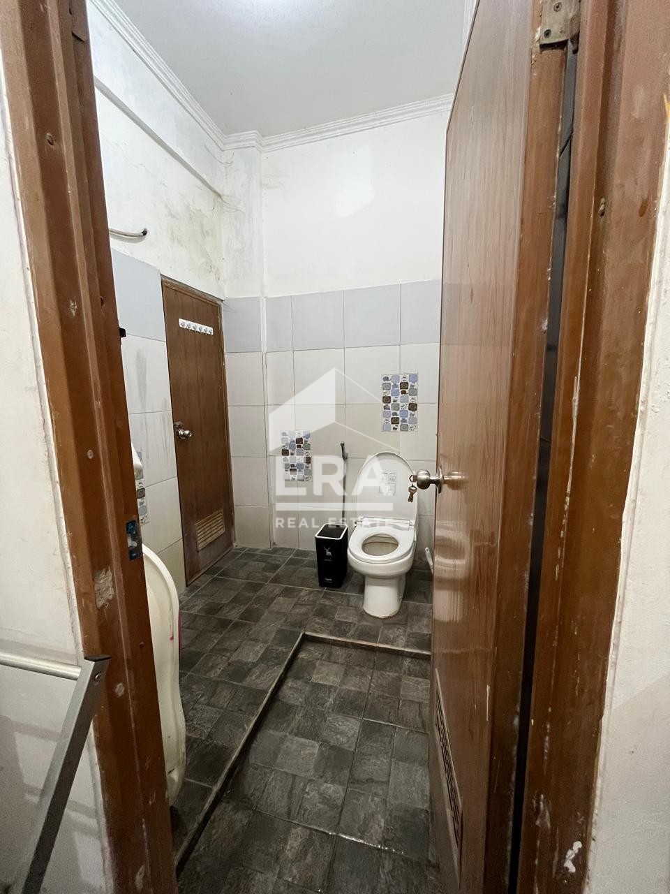 interior 13