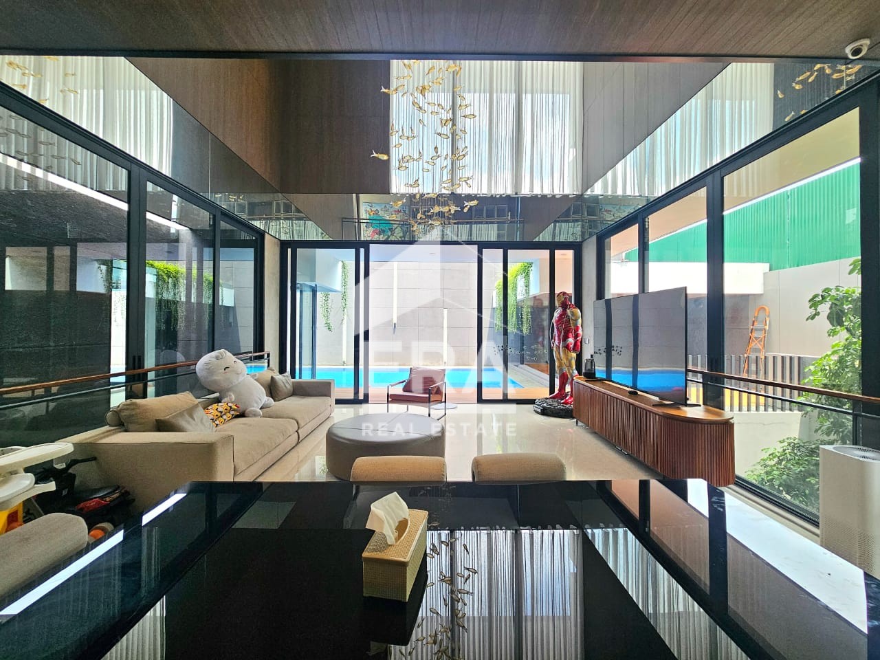 interior 9