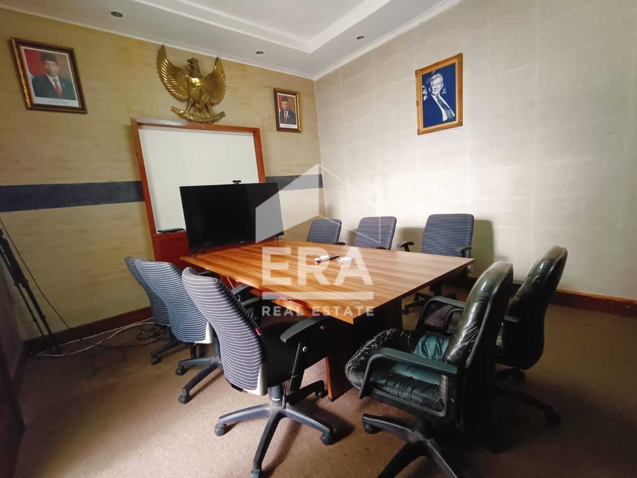 interior 6