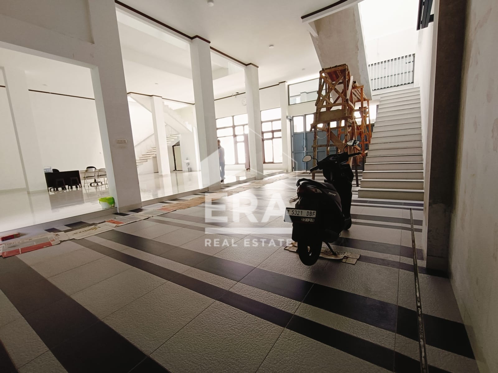 interior 3