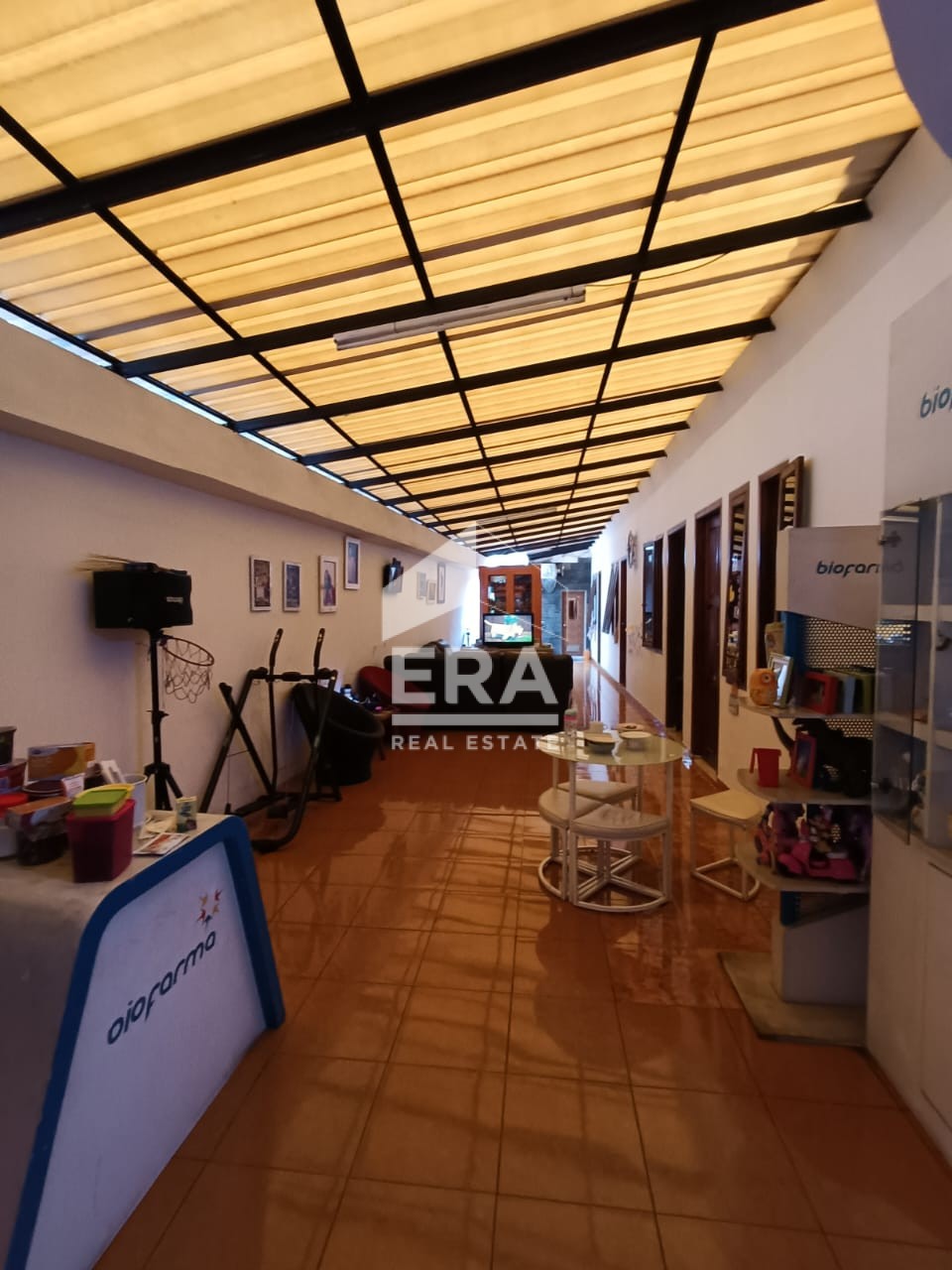 interior 4