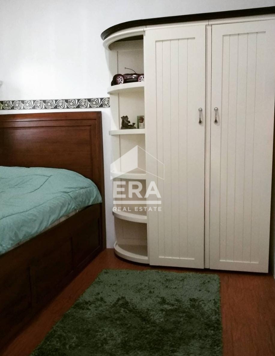 interior 10