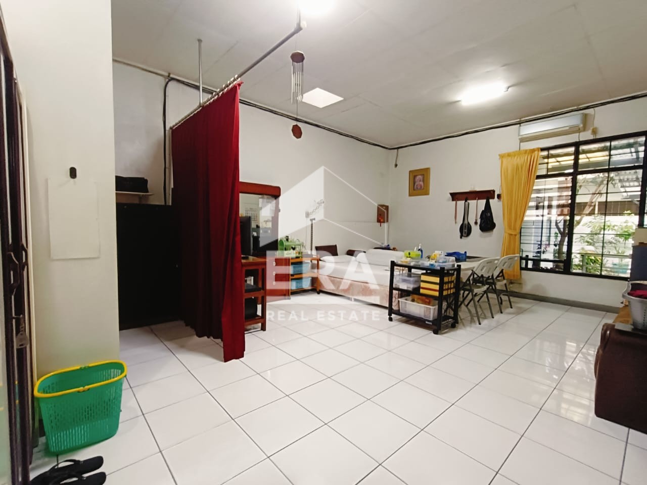 interior 9