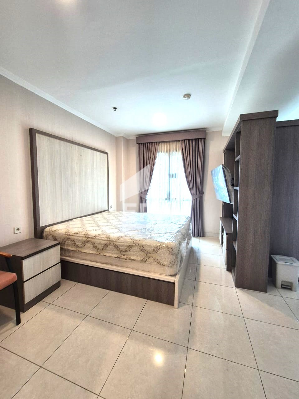 interior 13