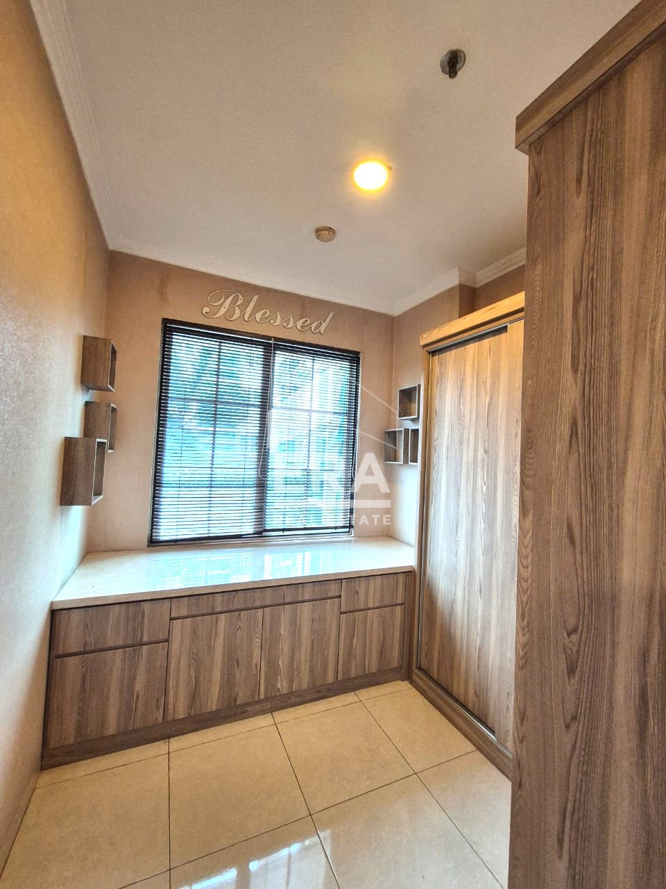 interior 15