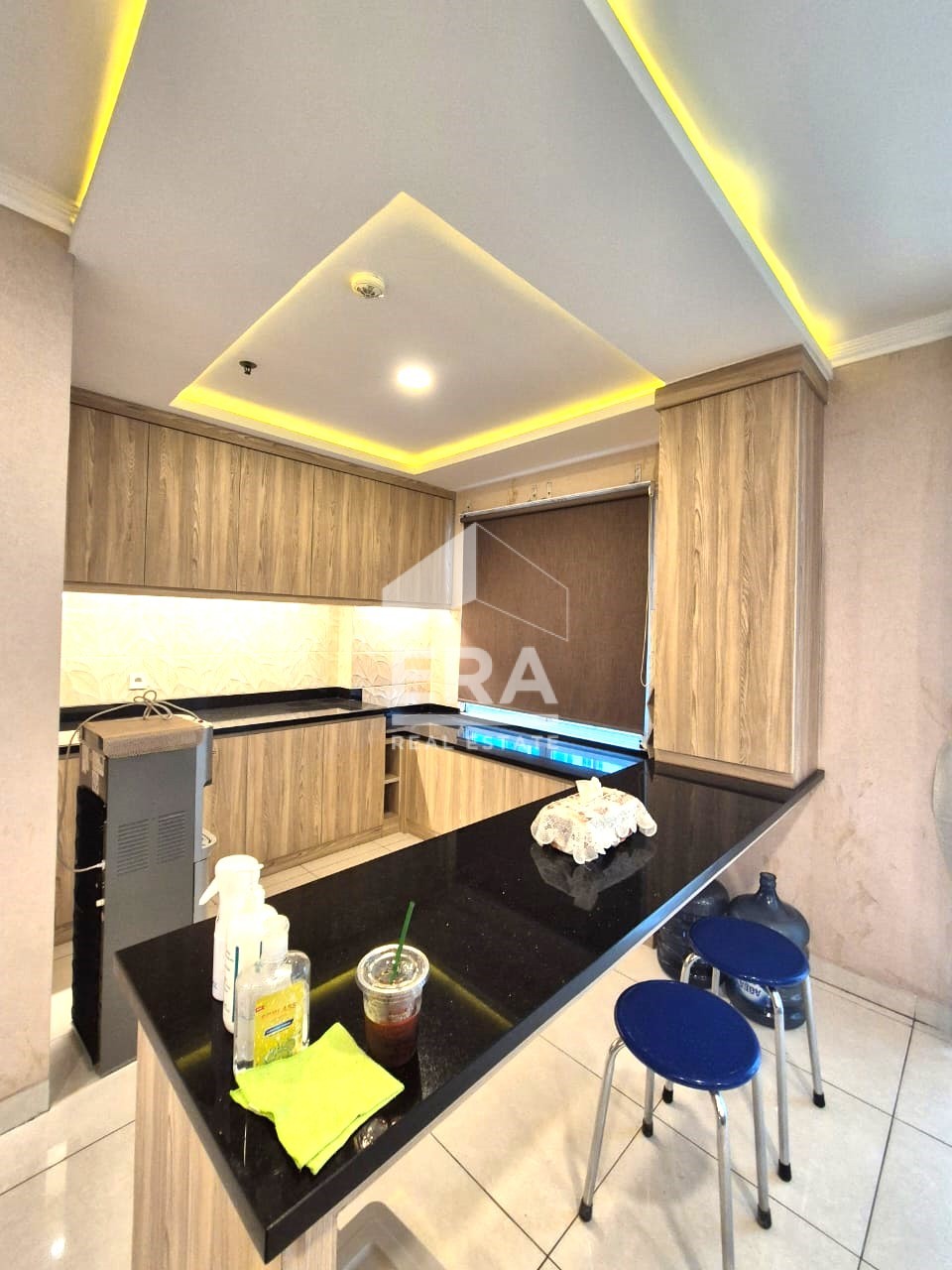 interior 6