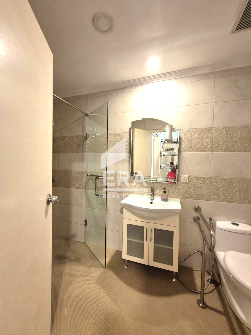 interior 9
