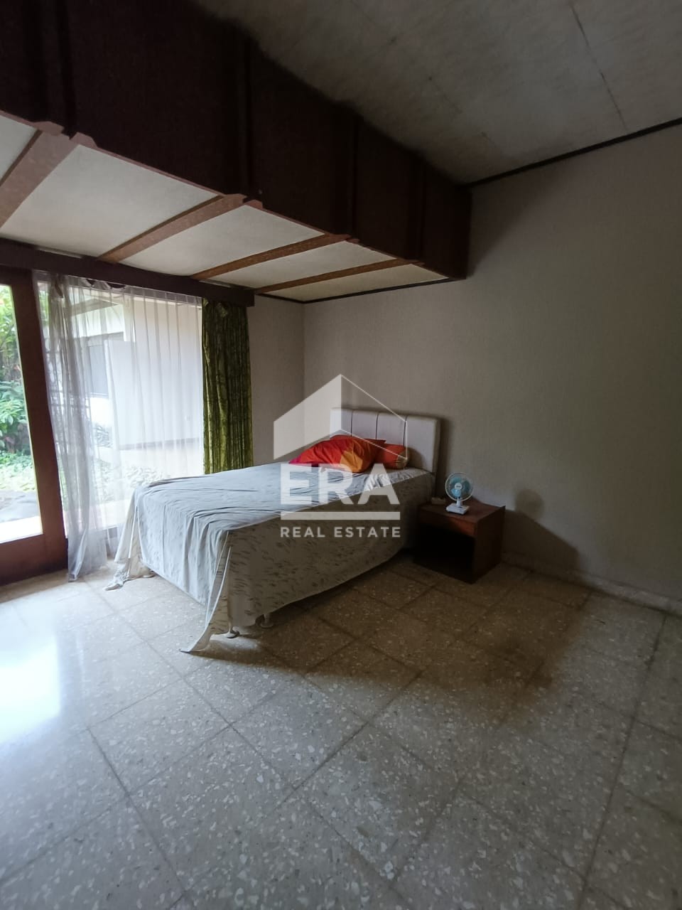 interior 9