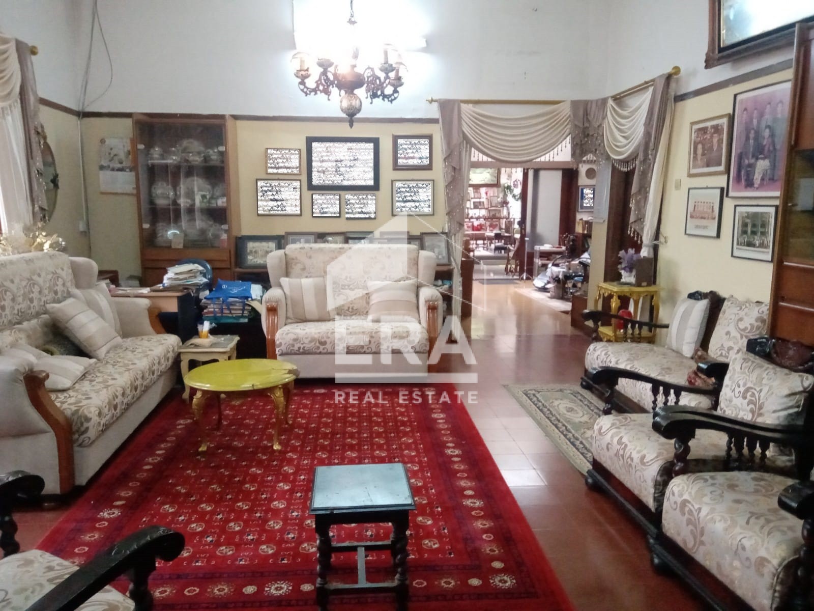 interior 8