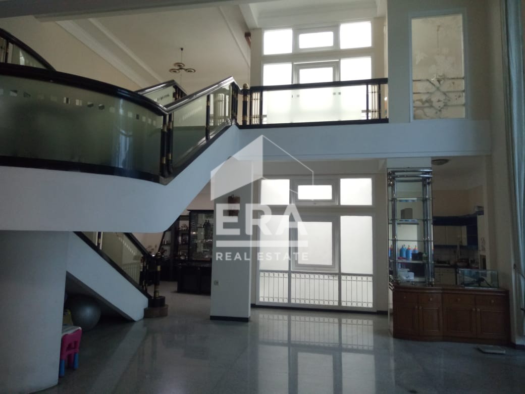 interior 4
