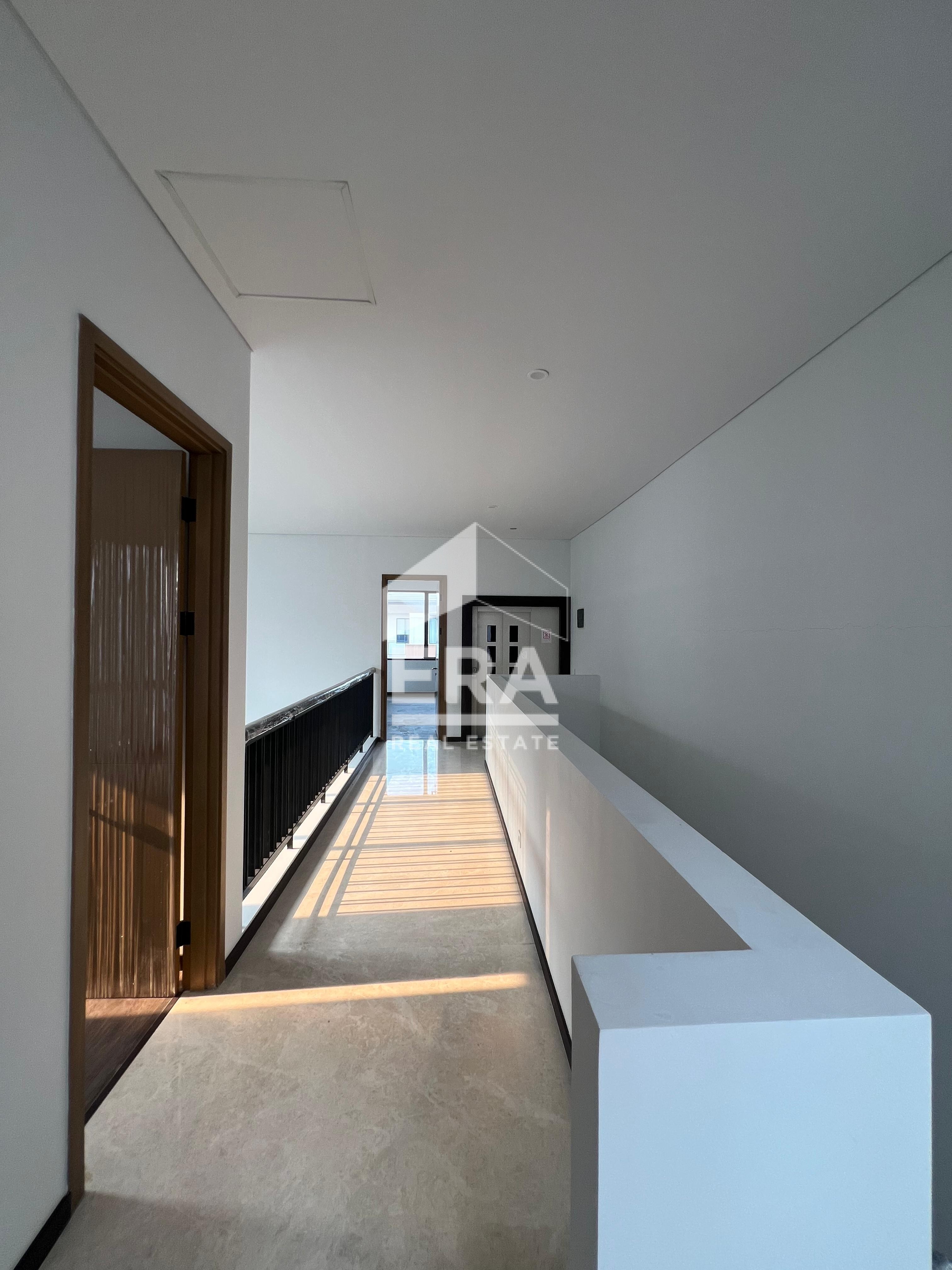 interior 12