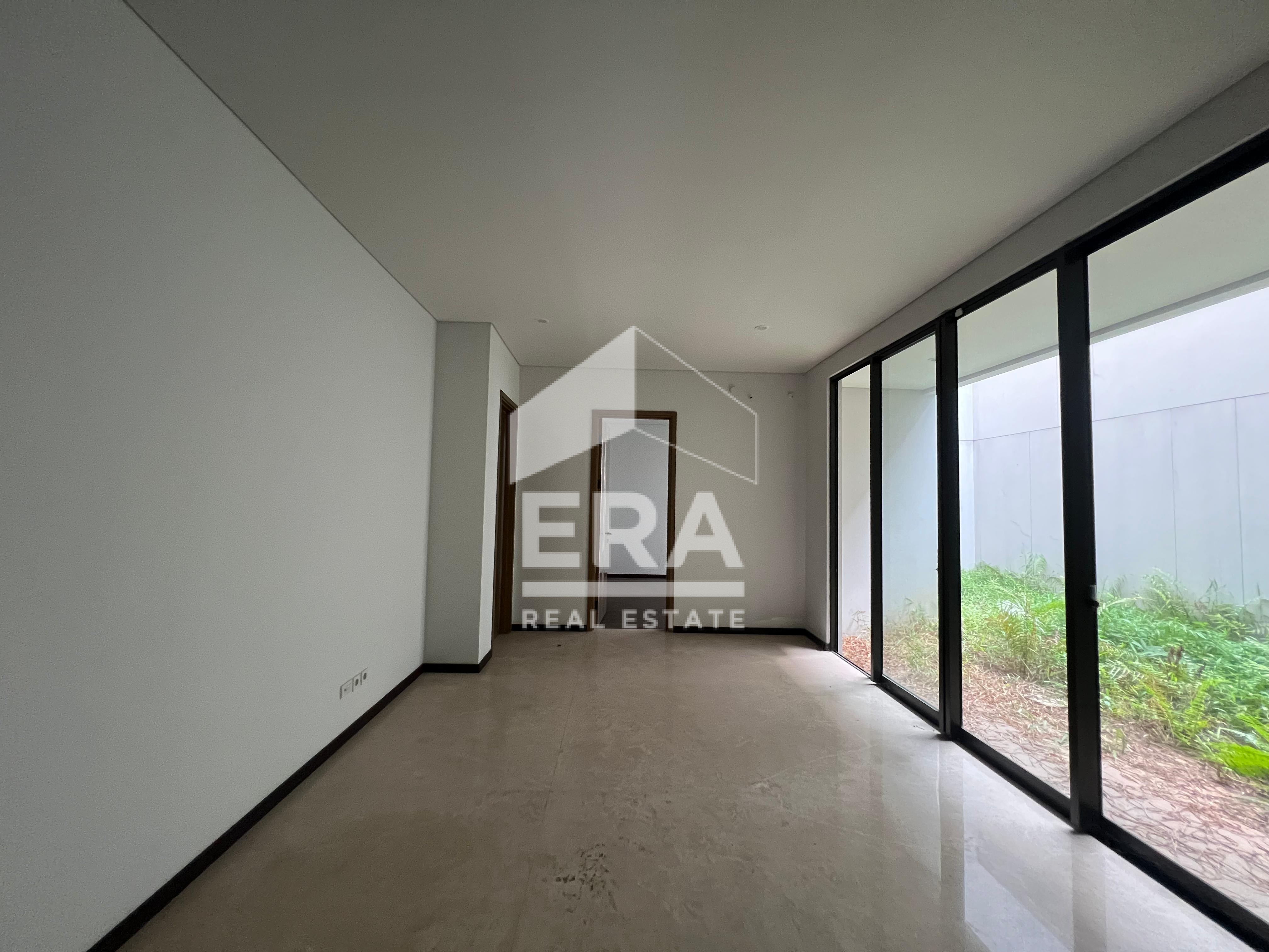 interior 8