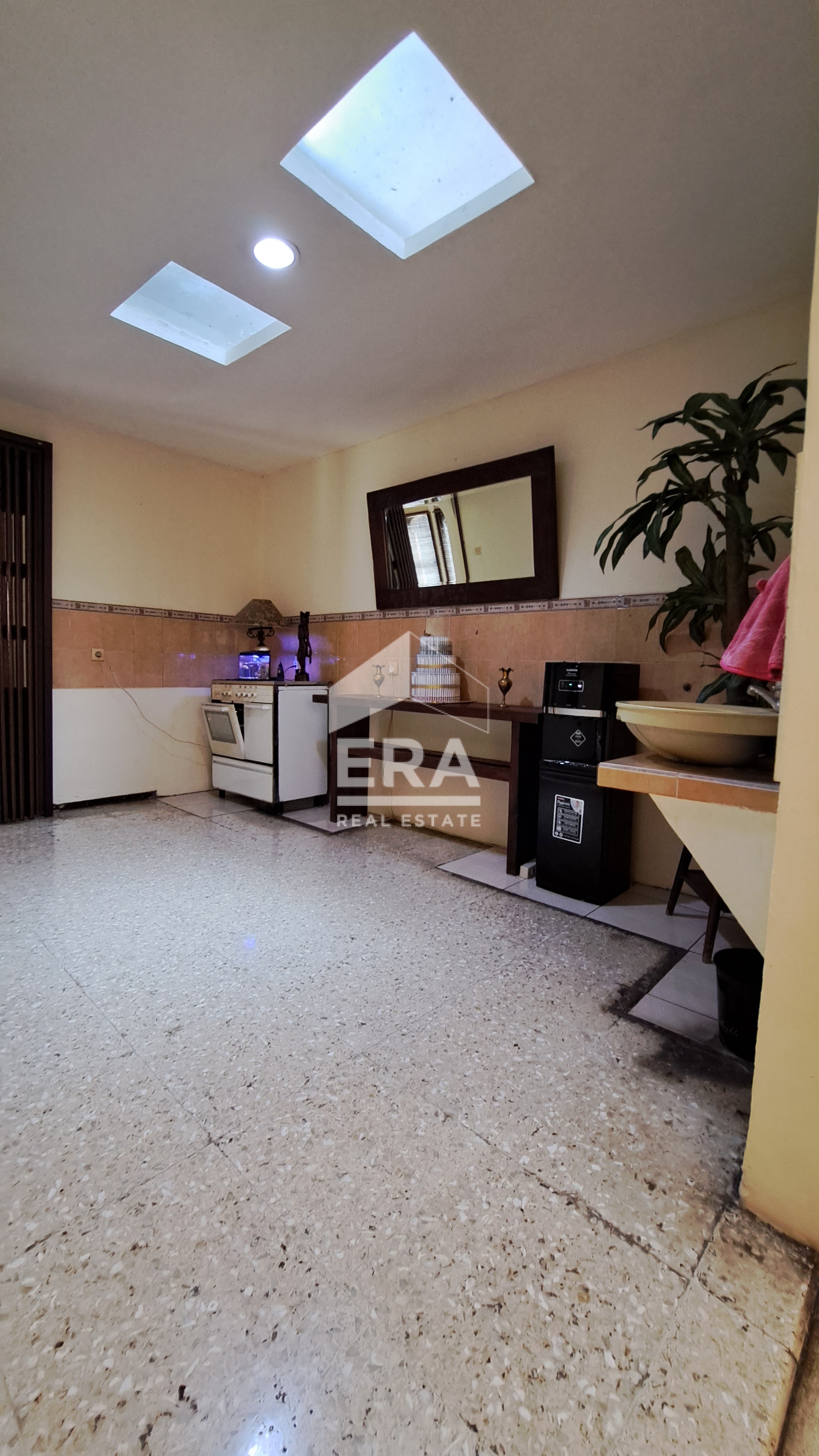 interior 5