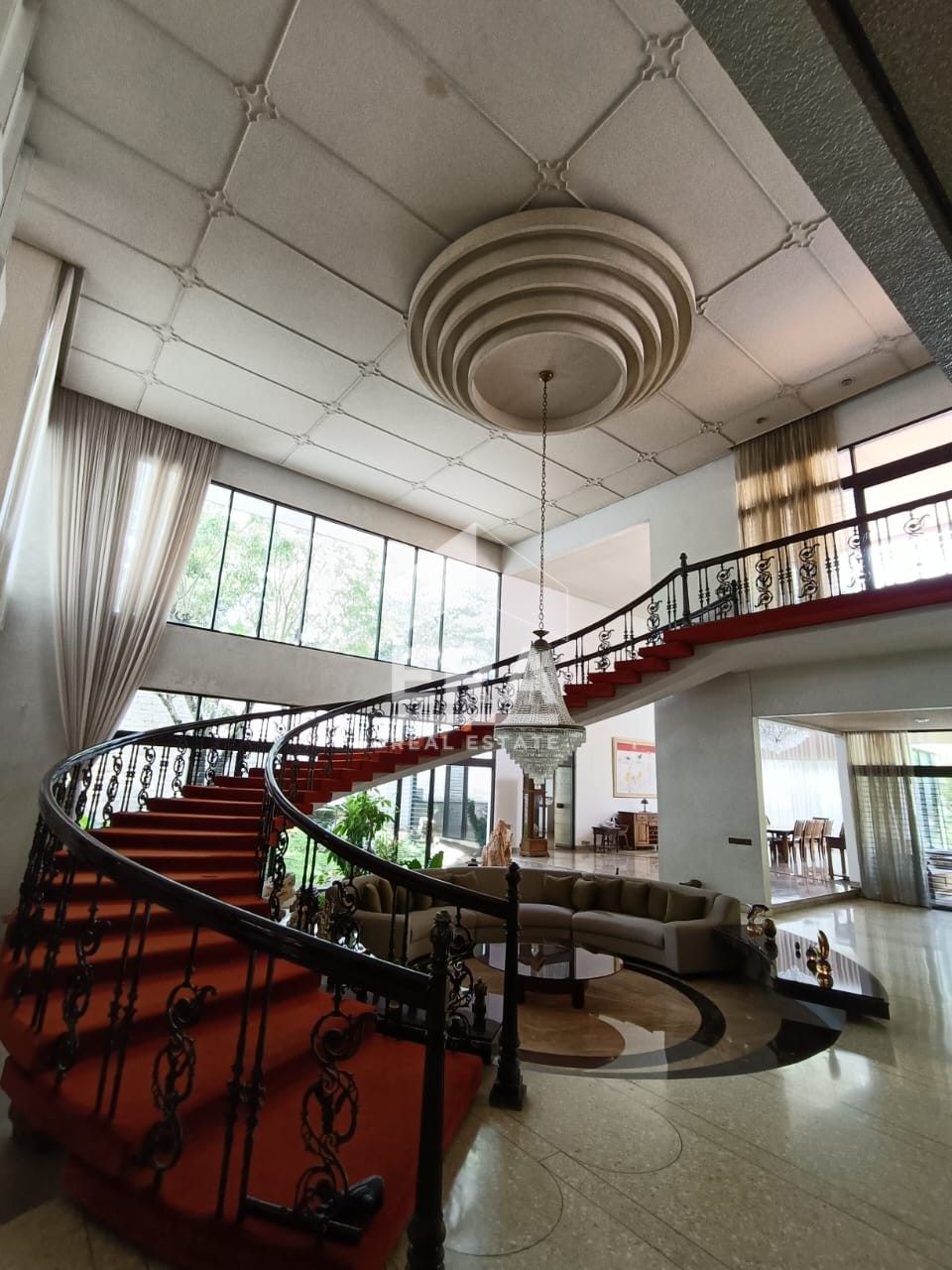 interior 12