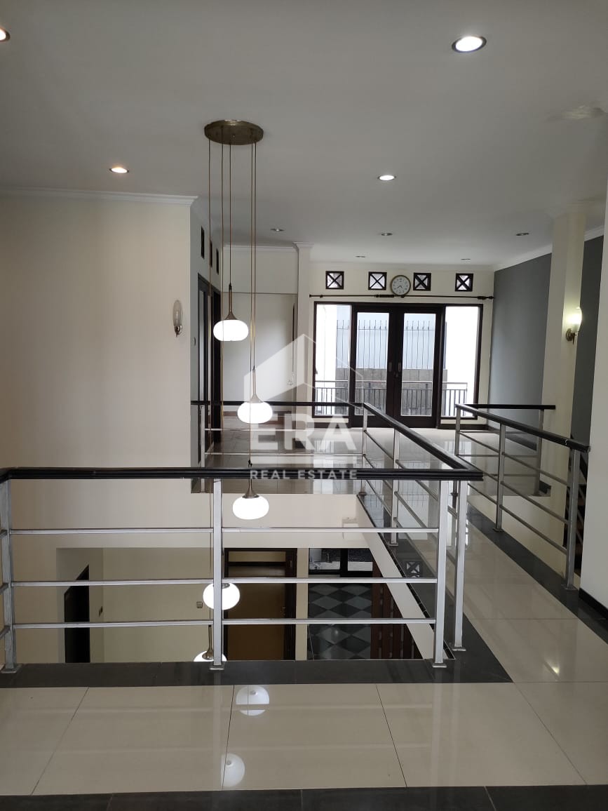 interior 2