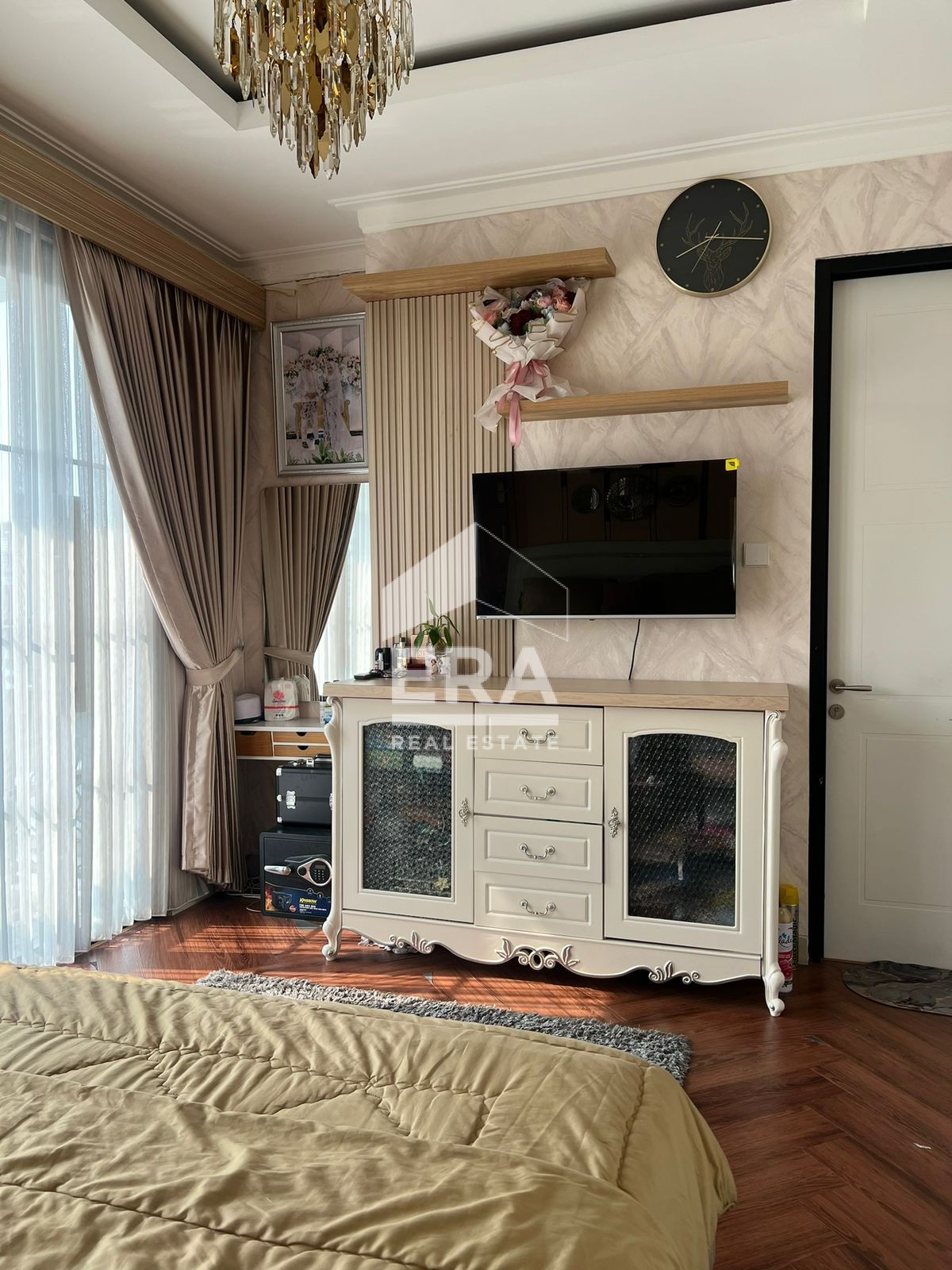 interior 13