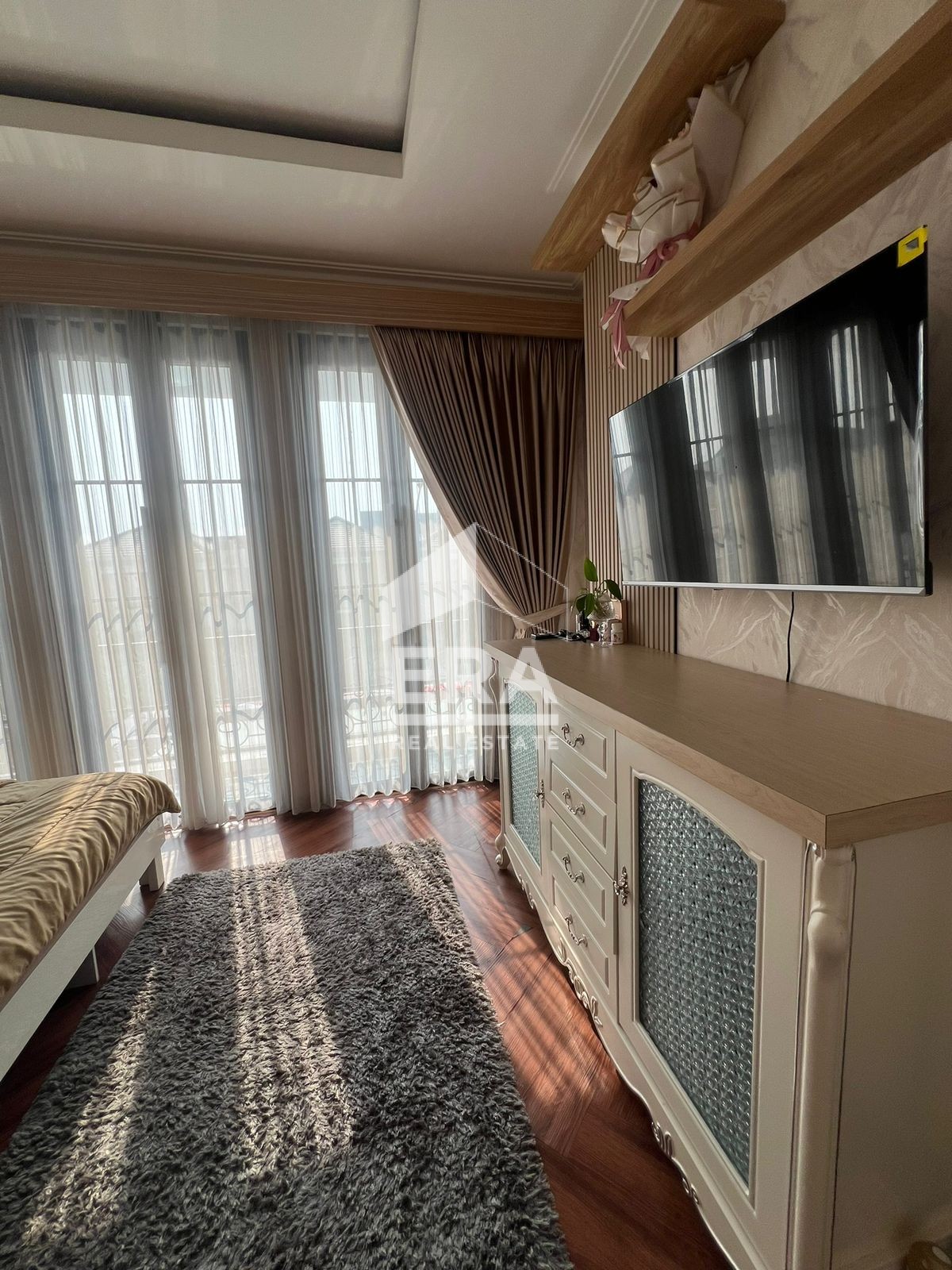 interior 14
