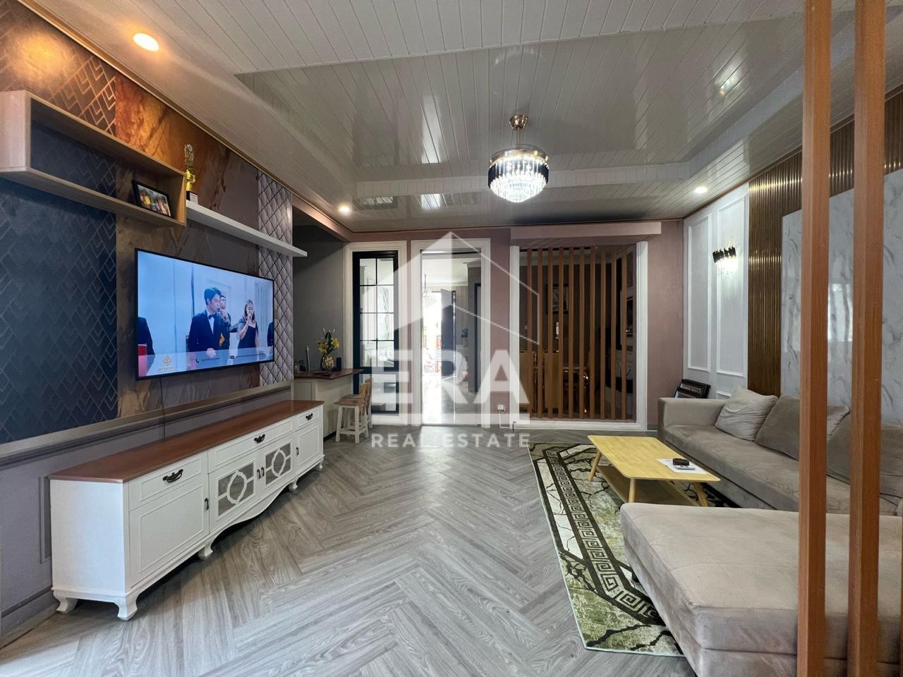 interior 4