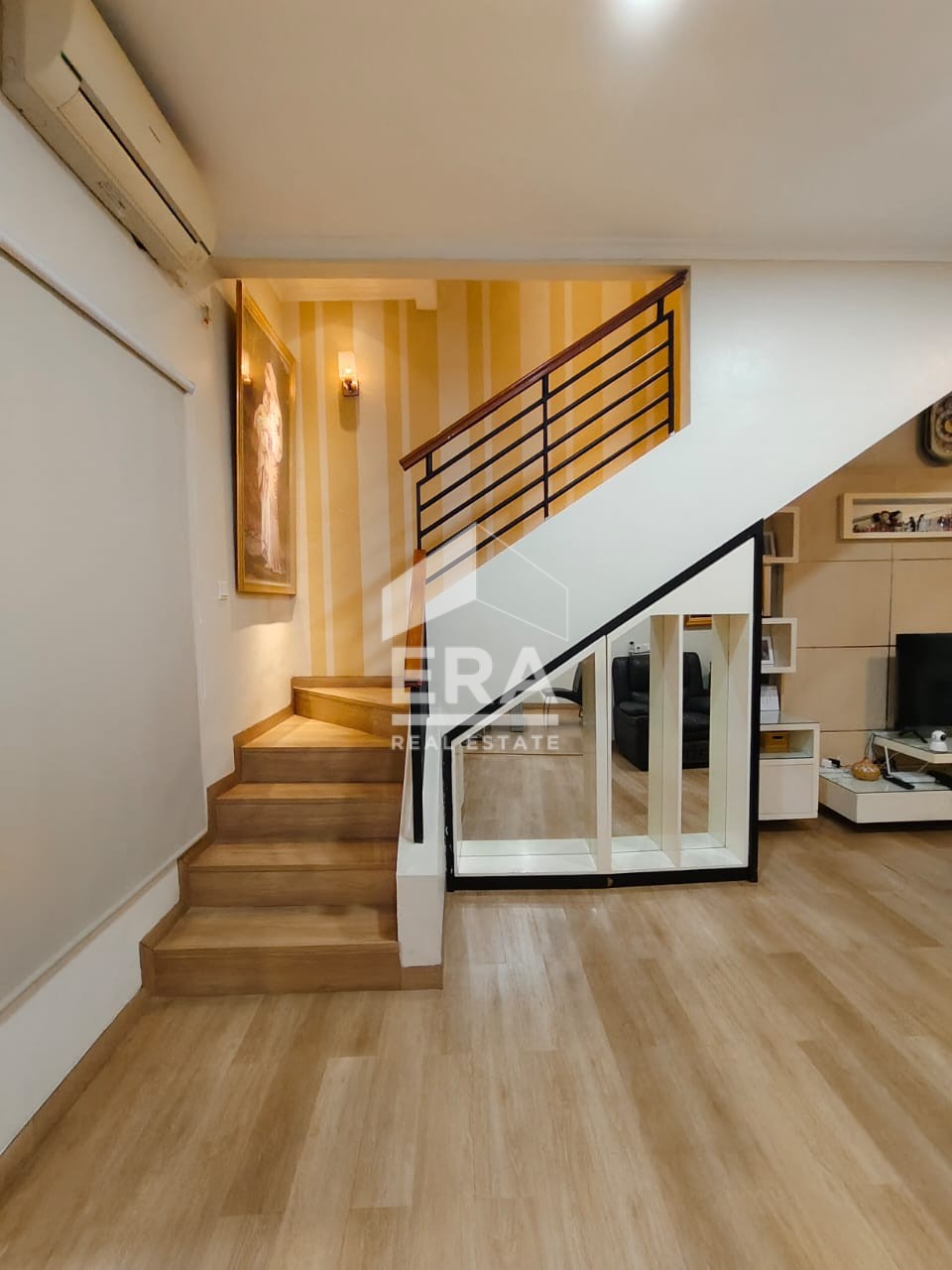 interior 4