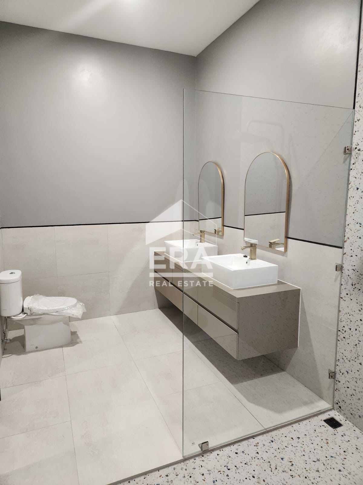 interior 10
